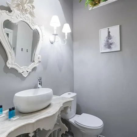 3 Bedroom Centeral * Lisbon